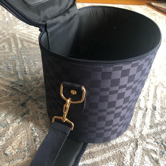 Makeup bag - Picture 10 of 10